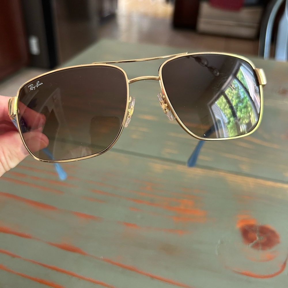 Ray Ban Sunglasses with Case